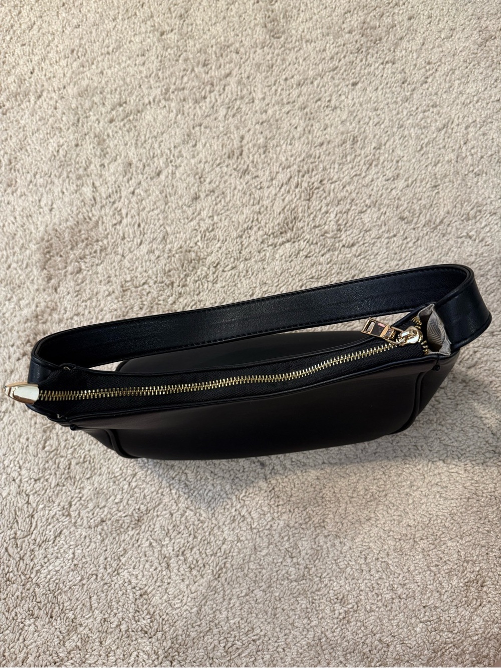 Classic Black Shoulder Bag - Sleek Women's Handbag - Picture 7 of 12